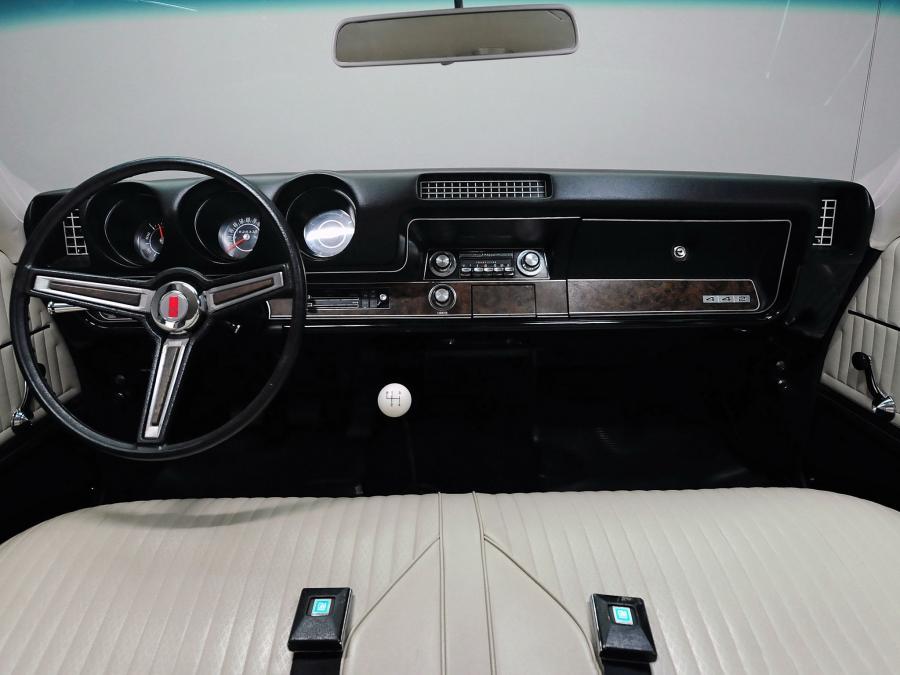  Oldsmobile 442 Sport Coupe 1969 года  (фото 10 из 10)
